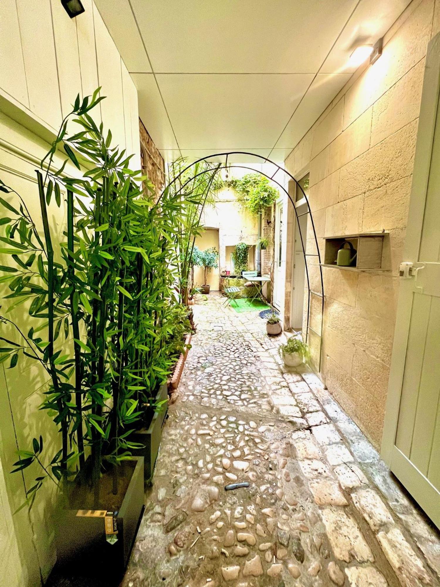 Le Logis Des Templiers Vieux Port Appartement La Rochelle  Buitenkant foto